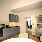 Podenhaus 3* Бад Аусзее