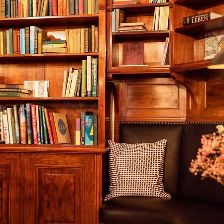 Podenhaus Aparthotel 3*