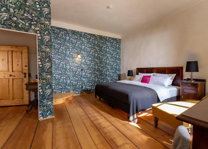 Podenhaus מלון דירות באד אאוסי